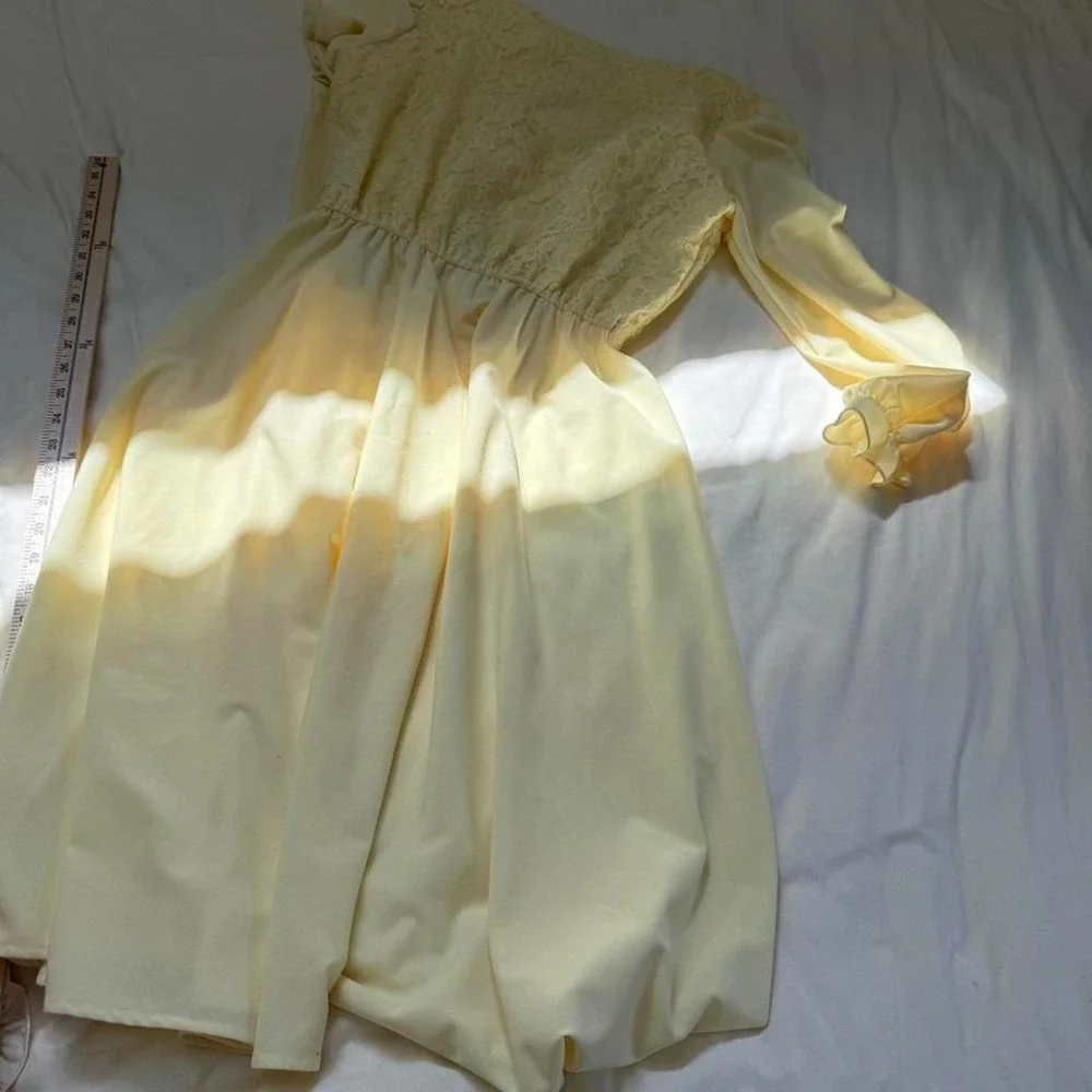 yellow lace dress  70s Boston Maid yellow lace‎ midi dress size 12